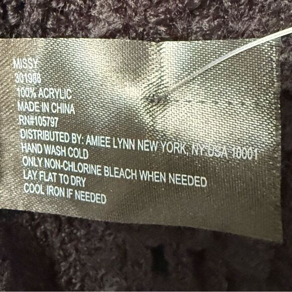 New With Tags Anthony Originals Black Knit Shawl / Poncho with Fringe Size Missy - Picture 7 of 9